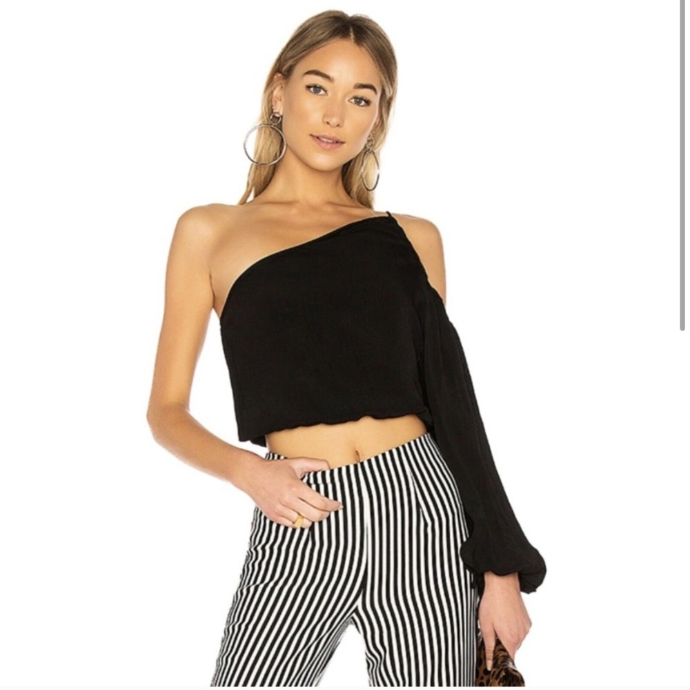 Lovers + Friends One-Shoulder Cold Cutout Crop Top